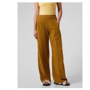 NWT Athleta Nolita Wide Leg Pant // Brass Yellow